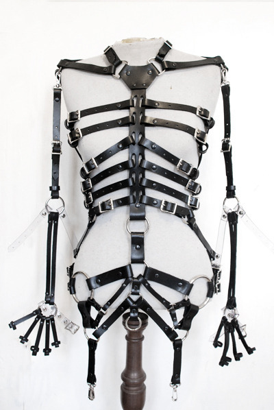  Zana Bayne — Leather Vertebrae/Skeleton Harnesses 