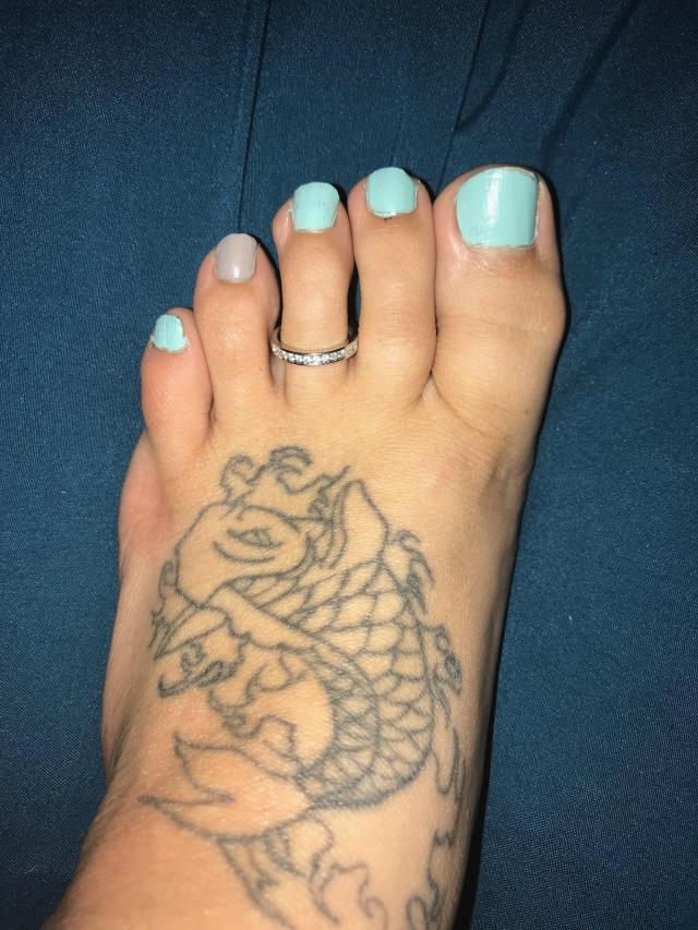 toesucker20-deactivated20210130:Who likes my gfs new toerings?? Who want to cum on