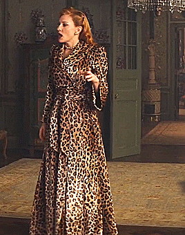 Lady Tremaine + Outfits