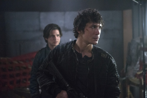 cwthe100:  There is no peace in war. Watch The 100 tonight at 9/8c on The CW!   “I am become death, destroyer of worlds…”