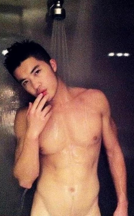 asianmusclefetish:  Original post: http://asianmusclefetish.tumblr.com 
