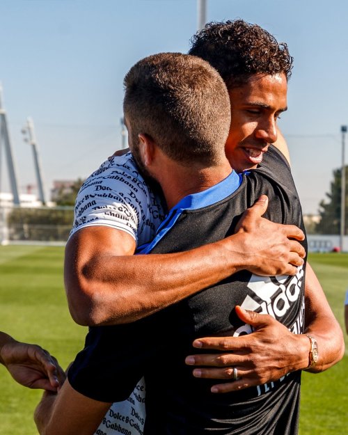 Raphael Varane se despidió de la plantilla | 30.07.2021Varane says goodbye to the squad.