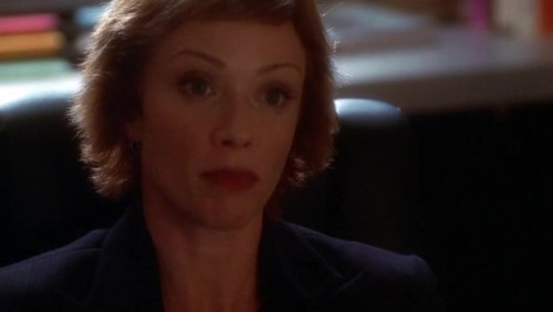 lauren holly