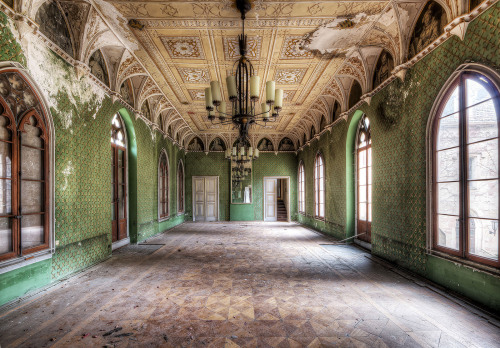 archatlas:Lost Spaces Anna & Roman Küffner