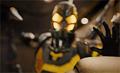 delasazores:  paquidermomulticolor:  namor:Ant-Man’s new trailer.  uy uy uy que