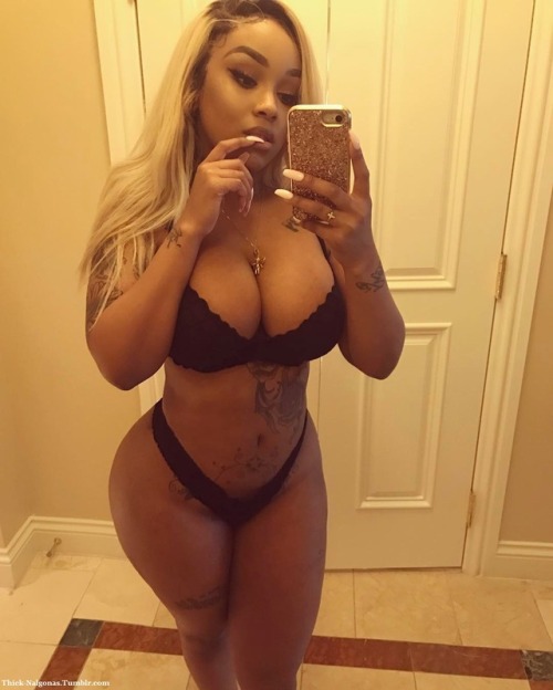 Thick-Nalgonas