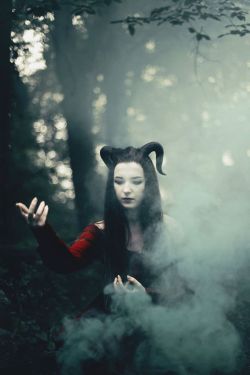 Gothicandamazing:  Model / Stylization / Makeup: Silver Wolfie 銀色狼Photographer: