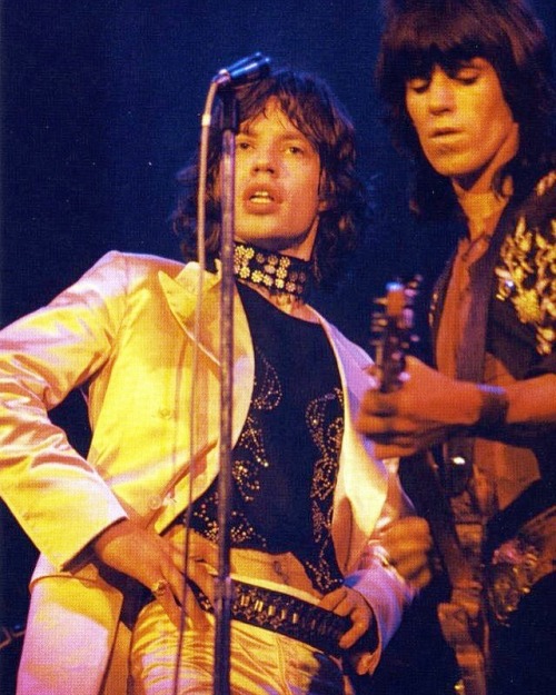 crescentshapedcat:Glimmer twins onstage ✨