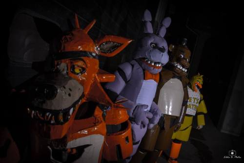 Five Nights at Freddys Teaser shoot ACENI made Freddy, Chica (still missing hands) and FoxyBonnie wa