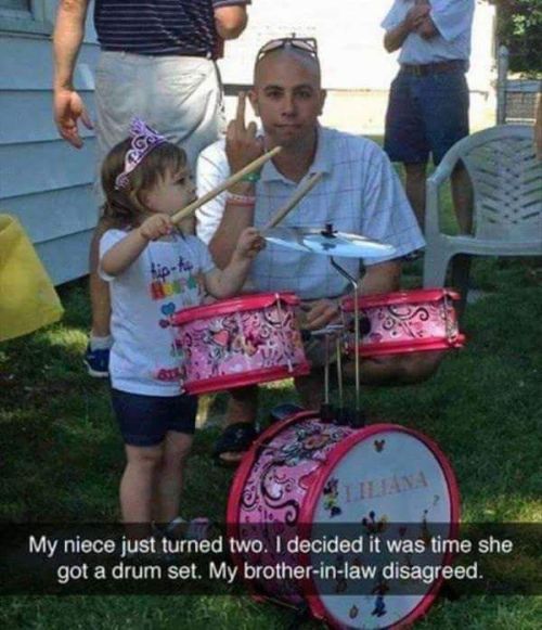 lolfactory:  Worst/Best gift ever. ➨ funny tumblr [via lolsnaps] 