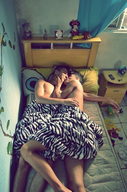 sorrygirlsisuckcock:  http://sorrygirlsisuckcock.tumblr.com/