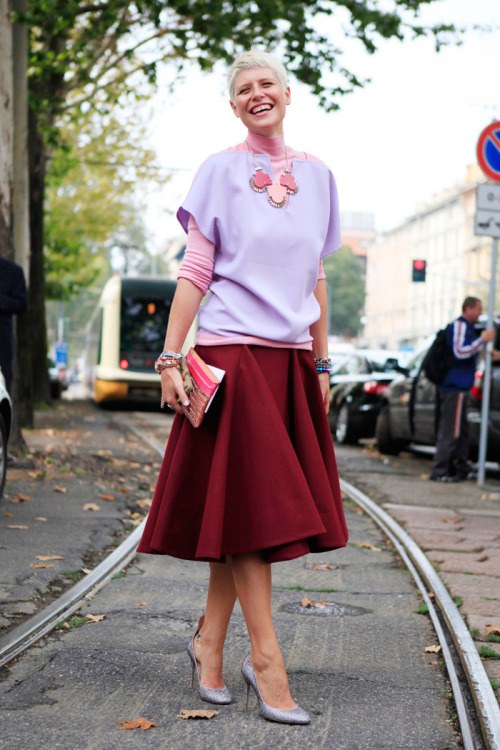 The lovely Elisa Nalin in a burgundy Mila Schon skirt, perspex necklace by Uniqueness and Valentino 