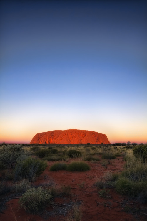 visual-impression:Uluru Rock - Australia (by Chris Ford) 