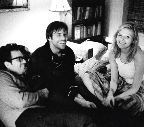 breathingvioletfog:   Mark Ruffalo, Jim Carrey and Kirsten Dunst on the set of Eternal
