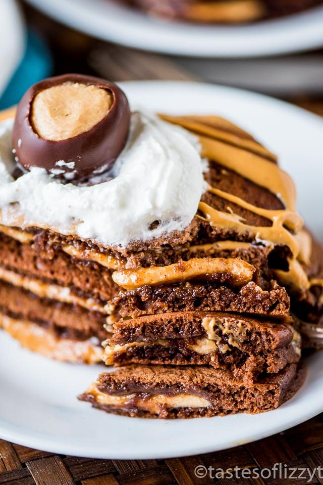 fullcravings:  Chocolate Peanut Butter Pancakes {Buckeye Pancakes} 