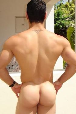 butt-boys:  Pretty boy.Hot Naked Male Celebs here.Love butts? Follow Butt Boys at:http://butt-boys.tumblr.com/For the sweetest butts!  Bun perfection :-)!