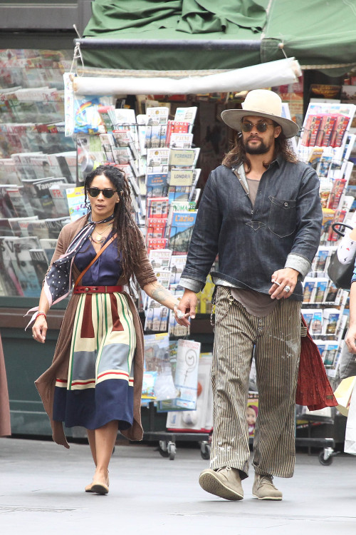 celebritiesofcolor:Lisa Bonet and Jason Momoa out in RomeUM I WAS NOT AWARE