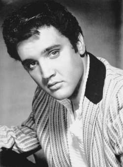 thewonderofelvis:  Elvis in a publicity still