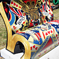 prisonerfromazkaban:  whatthefawkes:   Literary benches have arrived in London for the summer, and you have been going out to the streets and sharing your photographs with us. It’s been delightful to see the many iconic characters and stories scattered