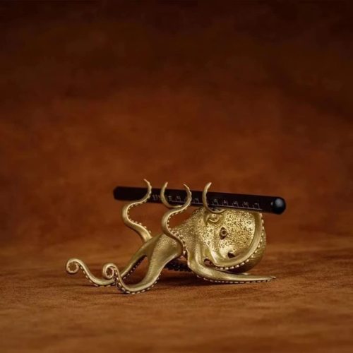 

Product of the Week: Metal Octopus Figurine