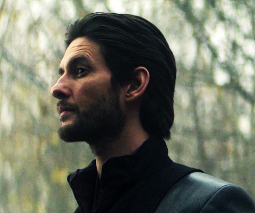 gregory-peck:Would you rather I’d used a sword?Ben Barnes as The Darkling in Shadow and Bone (2021–)