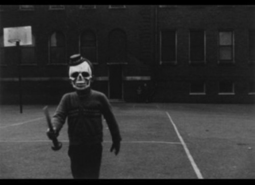 pants-ninja:thebigbadben:sixpenceee:Here are some horrifying vintage Halloween photos!@sixpenceeeblo