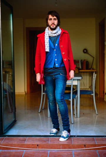 party-wok:  anythingphotography:  Full-Length Portraits of Men in Their Girlfriends’ Clothes by Photographer Jon Uriarte  If you’ve never switched clothes with your girlfriend in a bathroom at a party, you’re wrong. 