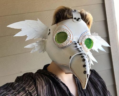 I finished my plague doctor mask! :D This is gonna be for sale on my Etsy soon, just need to figure 