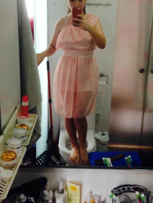 allmyfantasies4: xxsgyoungkittyxx: When good girl turns bad xP wow new sg girl!!