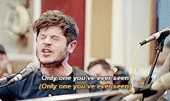 halosydnes: House Bolton sing for Red Nose Day (x)