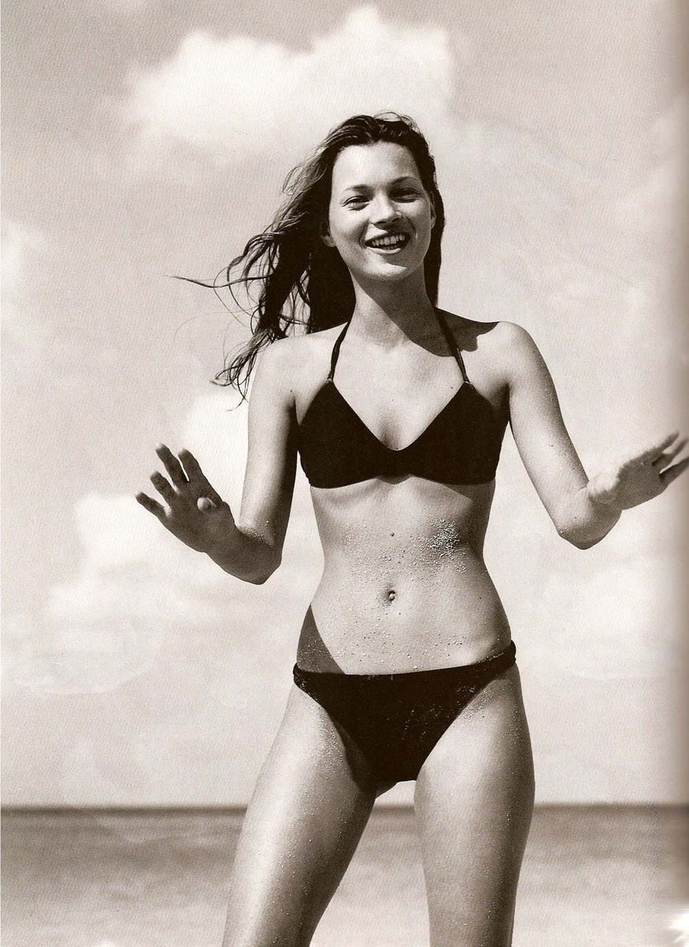 bellezzaxx:bellezzaxx:  Bikini Baby | Kate Moss by Patrick DemarchelierHarper’s