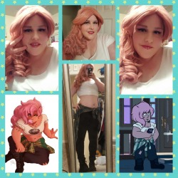 lunaradenaraku:  Until my wig comes in Wednesday, here’s my closet Mystery Girl using my Rose Quartz wig. ♡♡♡ Bless Rebecca Sugar for giving us beautiful big girls to cosplay.  Fan art by @jen-iii 