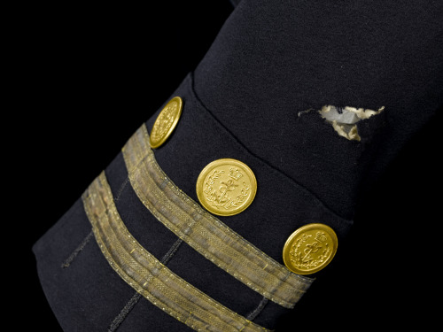 ltwilliammowett: Sleeve detail of Vice- Admiral Sir Edward Codrington’s (1770–1851) undressed unifor
