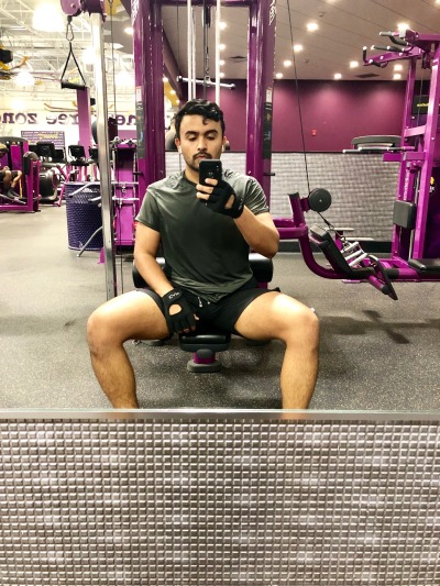 plannetfroot-deactivated2022122:Its one of those days at the gym 🥵