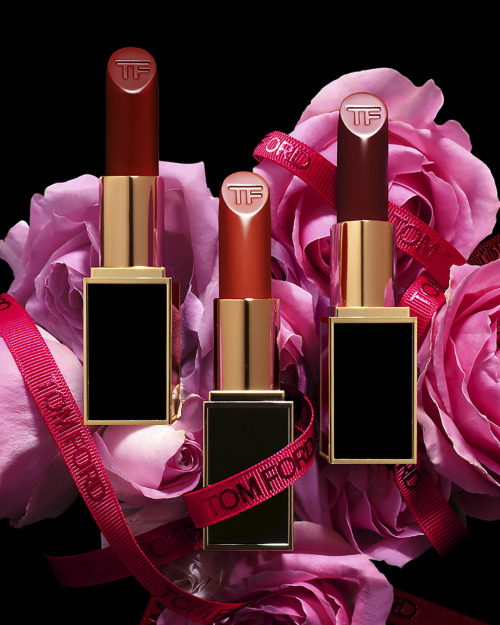 Kiss and tell. TOM FORD presents a curated array of glamorous, high-impact Lip Color. 