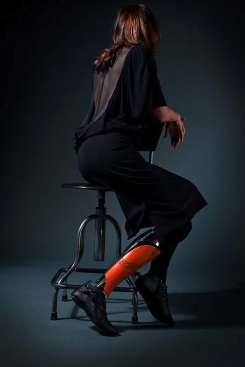moarrrmagazine:  It is a different type of design that we usually show you, but just as beautiful if not even more… Stylish, Custom-Made Prosthetic Legs Industrial designer and orthopedic surgeon Scott Summit of Bespoke Innovations has created a