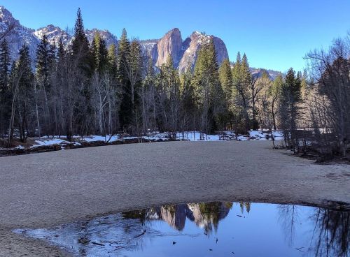 It’s ok to feel a little extra blue sometimes.#yosemite #yosemitenationalpark #wanderlust #adventu