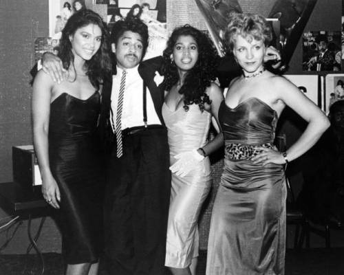 yesgalak: Morris day and Vanity 6 I was there OMG that is something too see thanks for the memories!