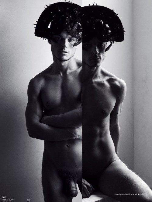 XXX mansexfashion:  Photographer: Hadar  Models: photo