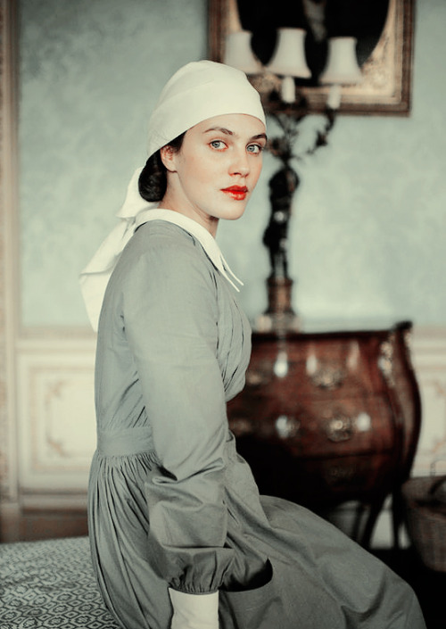 2old4this8:Lady Sybil Crawley (Downton Abbey ~ s2)