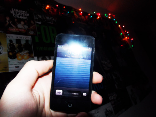 fantasizingfunerals:  iPod Touch Giveaway. I got a new iPod so I’m selling my “Old one.”Specs: 4th Generation, No Cracks, Scratches, Will come with screen cleaners. and it is 32GB.Rules: Reblogs Only.Must be following FantasizingFunerals.