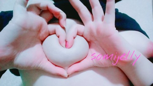 somijelly: 안녕하세요✋ 벌써 12월이죠? ㅎㅎ시간넘빠르네요 얼마전에 팔로워 1만을 찍었어요~  자축 ㅎㅎ짝짝짝 호기심에 그냥 올리는건데 많이 봐주셔서 감사해요 ✨✨ 남은 