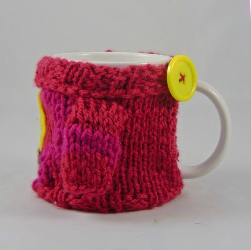 amandascurios:Mug cosy made to look like Mabel’s light-bulb sweater from the Gravity Falls episode I