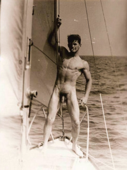 nudeathleticguys:  imágenes gay vintage,