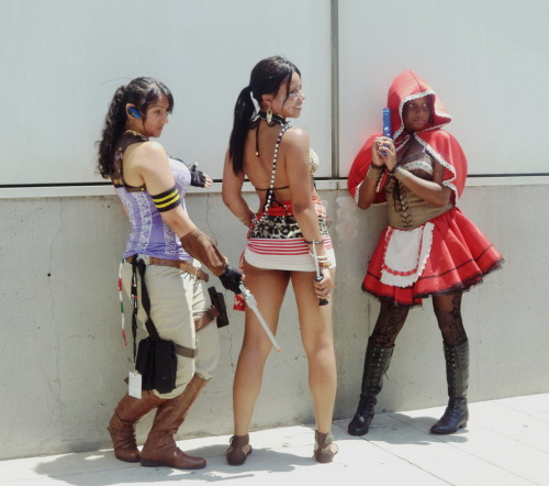 Sua namorada pede que você tire uma foto dela com as amigas antes de irem para aquele evento d