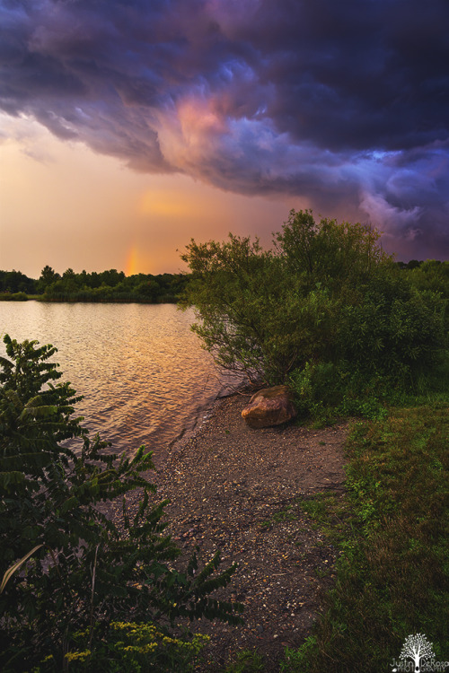 justinderosaphotography:  “Meet Me In The Sky”  A rainbow started to form under these clouds