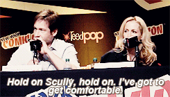rachelgellergreen:  Gillian Anderson and David Duchovny asked to improvise a Mulder
