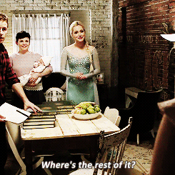 thecrazycorgilady:  oh right, like your dress is so much more periodical, Elsa. it’s