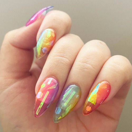 sosuperawesome: Press-On Nails // Jane Safarian on Etsy