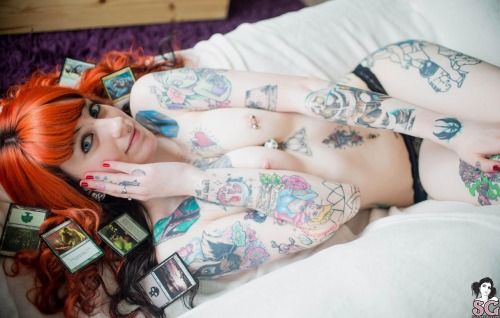 suicidegirlslover:  Eleena Suicide 